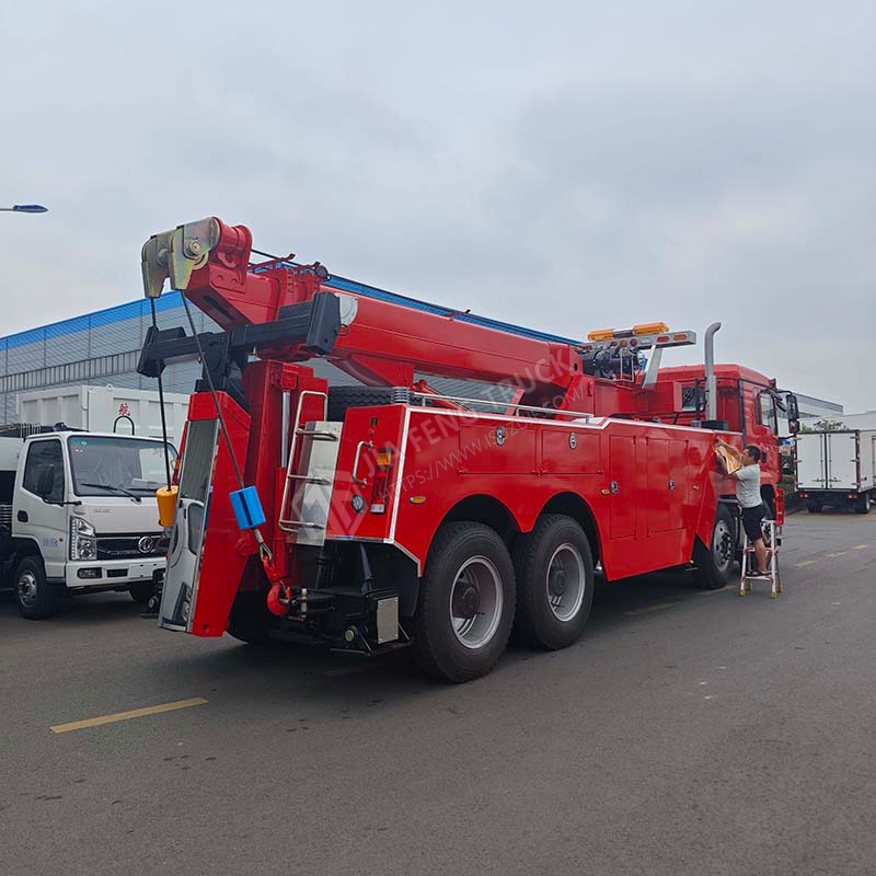 Трактор Shacman Heavy Duty 6x4 с краном