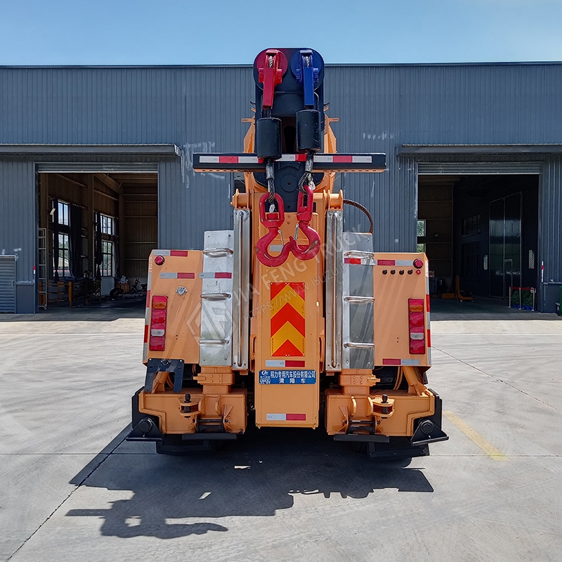Sinotruk Howo 50 طن دوار رافعة سلينغ مركبة إنقاذ الطرق الثقيلة