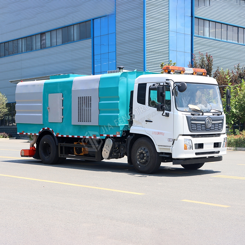 Dongfeng Tianjin Rear-Mounted Vacuum Truck