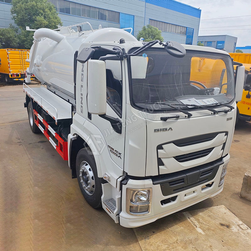 Cami&oacute;n De Aspiraci&oacute;n De Limpieza Y Alcantarillado Isuzu GIGA