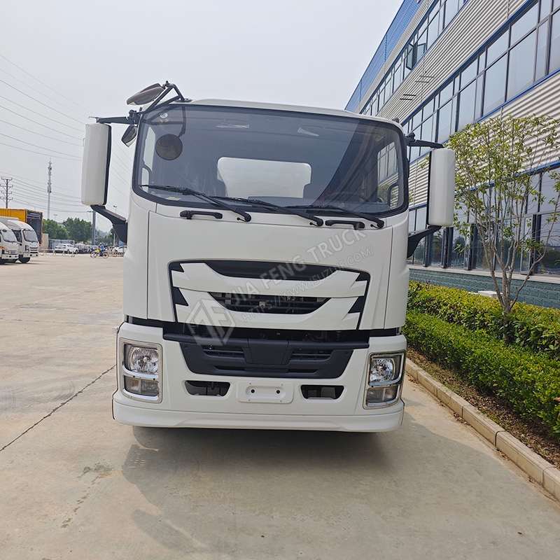 Cami&oacute;n De Vac&iacute;o De Tanque S&eacute;ptico Isuzu GIGA 4x2