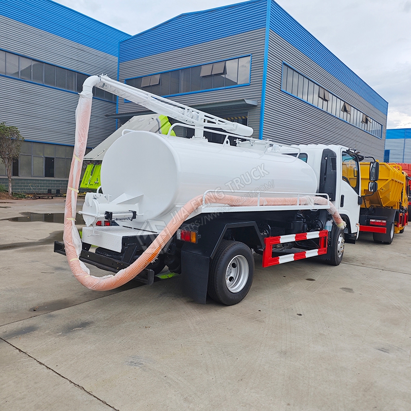 Cami&oacute;n De Succi&oacute;n De Aguas Residuales Isuzu KV100