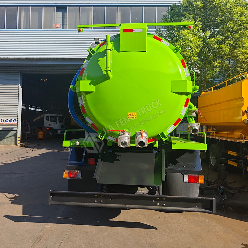 Isuzu GIGA High-Pressure Vacuum Sewage Suction Truck