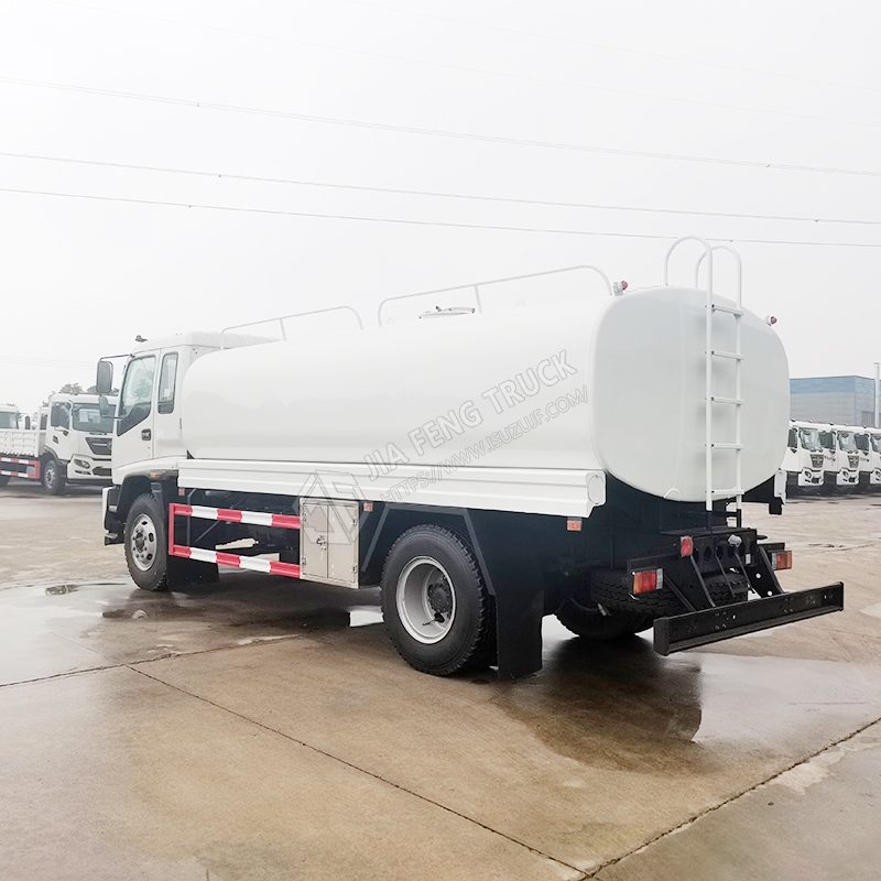 Isuzu Cami&oacute;n De Suministro De Agua De 15 Toneladas