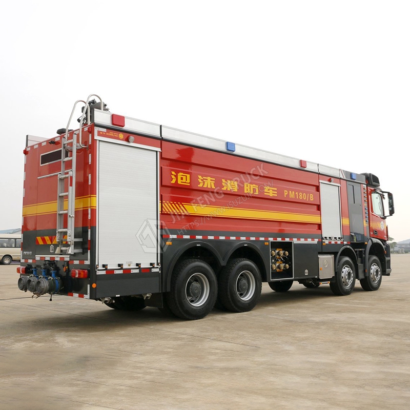 Cami&oacute;n De Bomberos Mercedes-Benz 8x4