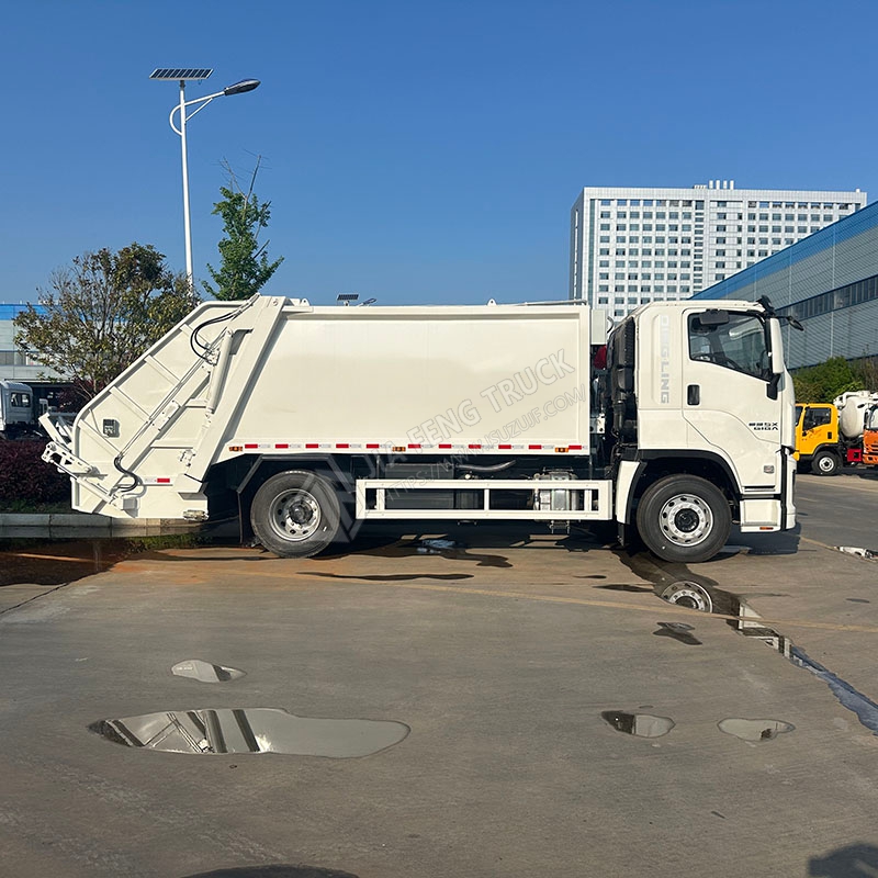 Isuzu 12-кубометровый мусорный грузовик