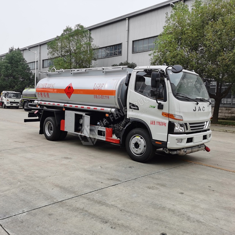 JAC Junling Cami&oacute;n Cisterna De Combustible De 8 Toneladas