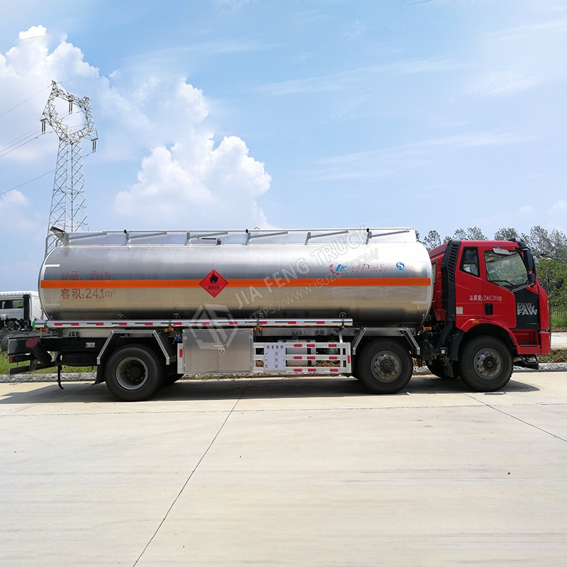 FAW 4x8 20-ton aluminum alloy oil tanker truck