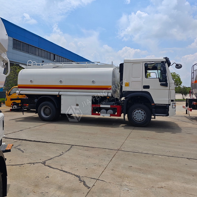 Sinotruk HOWO 4x2 Tank Truck