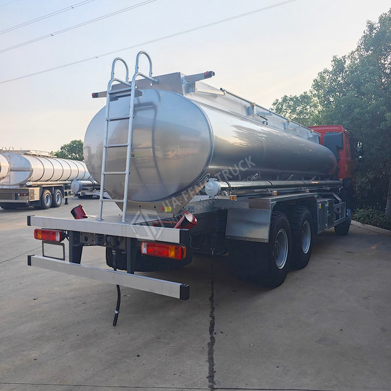 Sinotruk HOWO 6x4 Fuel Truck