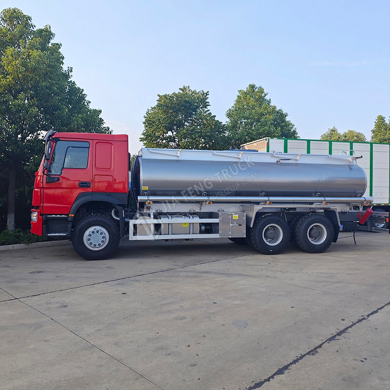 Sinotruk HOWO 6x4 Fuel Truck