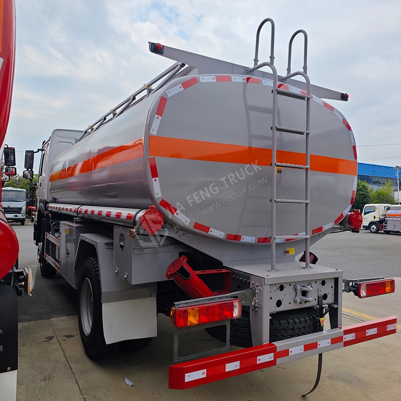 Sinotruk HOWO 4x2 Classic TX Cami&oacute;n De Combustible